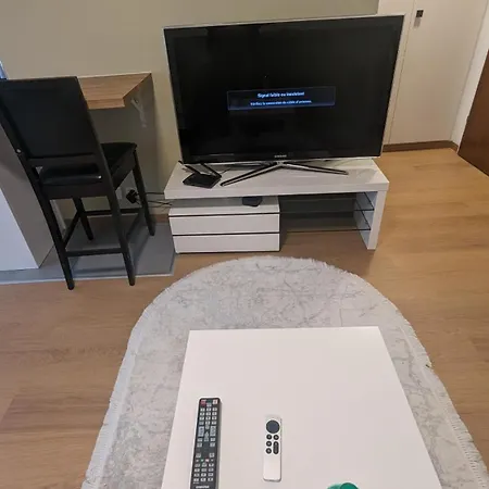 Meuble Pour 2 - Proche De Montrö